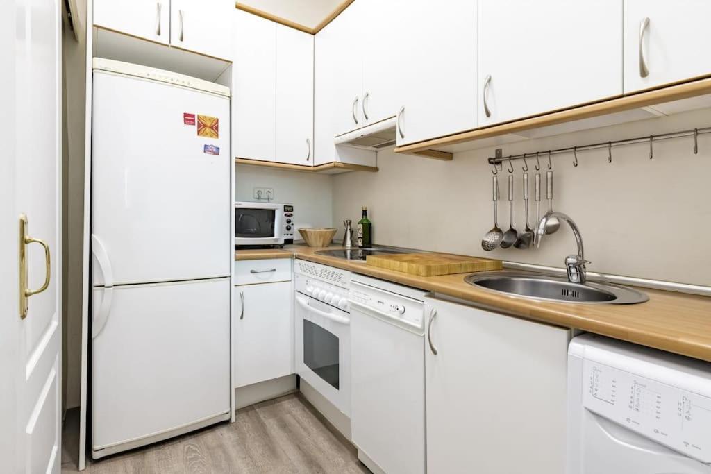 Appartamento Apartamento Proximo A Gran Via Madrid Esterno foto